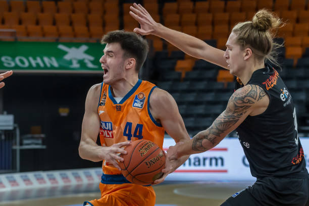 拜仁若想全 拜仁若想全