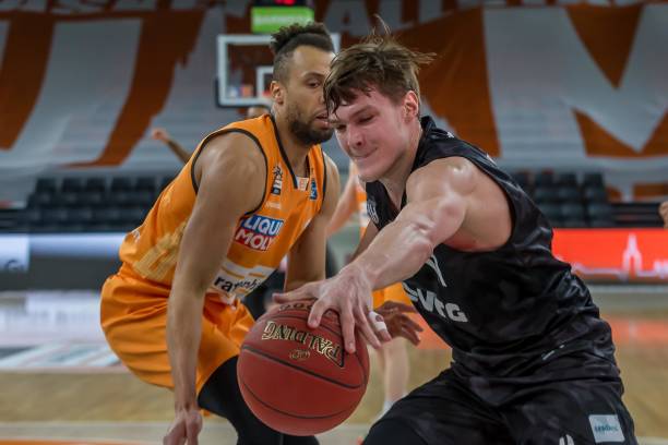 与对手的较 与对手的较